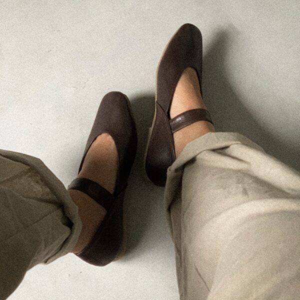 Hanna Closed Shoes - Image 9