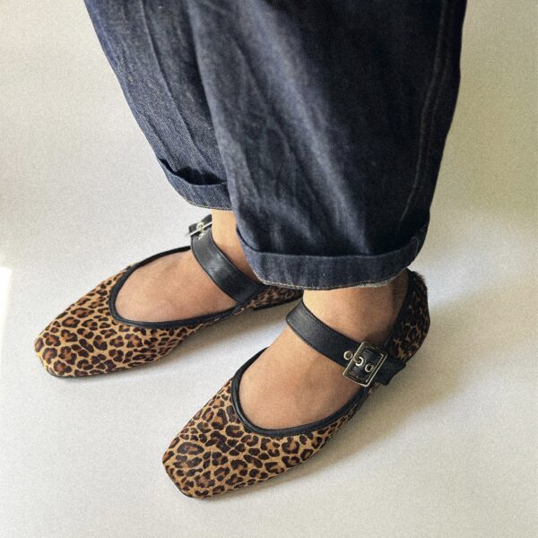 Hanna Closed Shoes in Leopard - Image 5