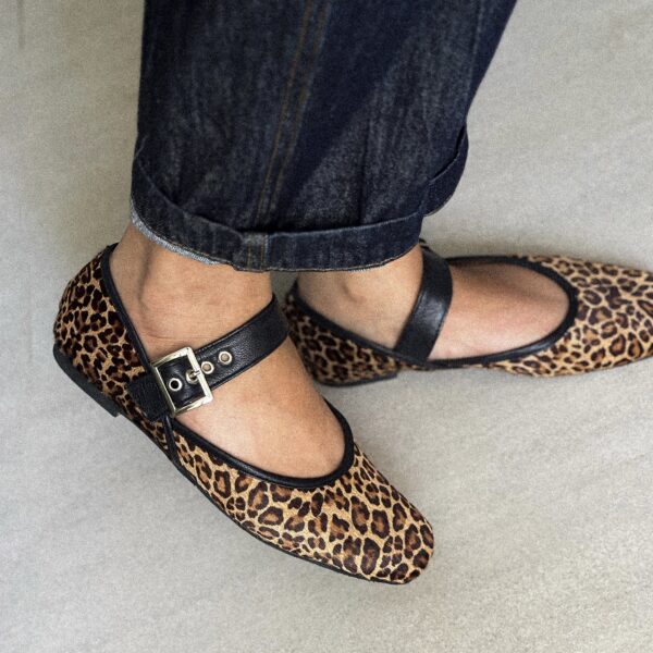 Hanna Closed Shoes in Leopard - Image 7