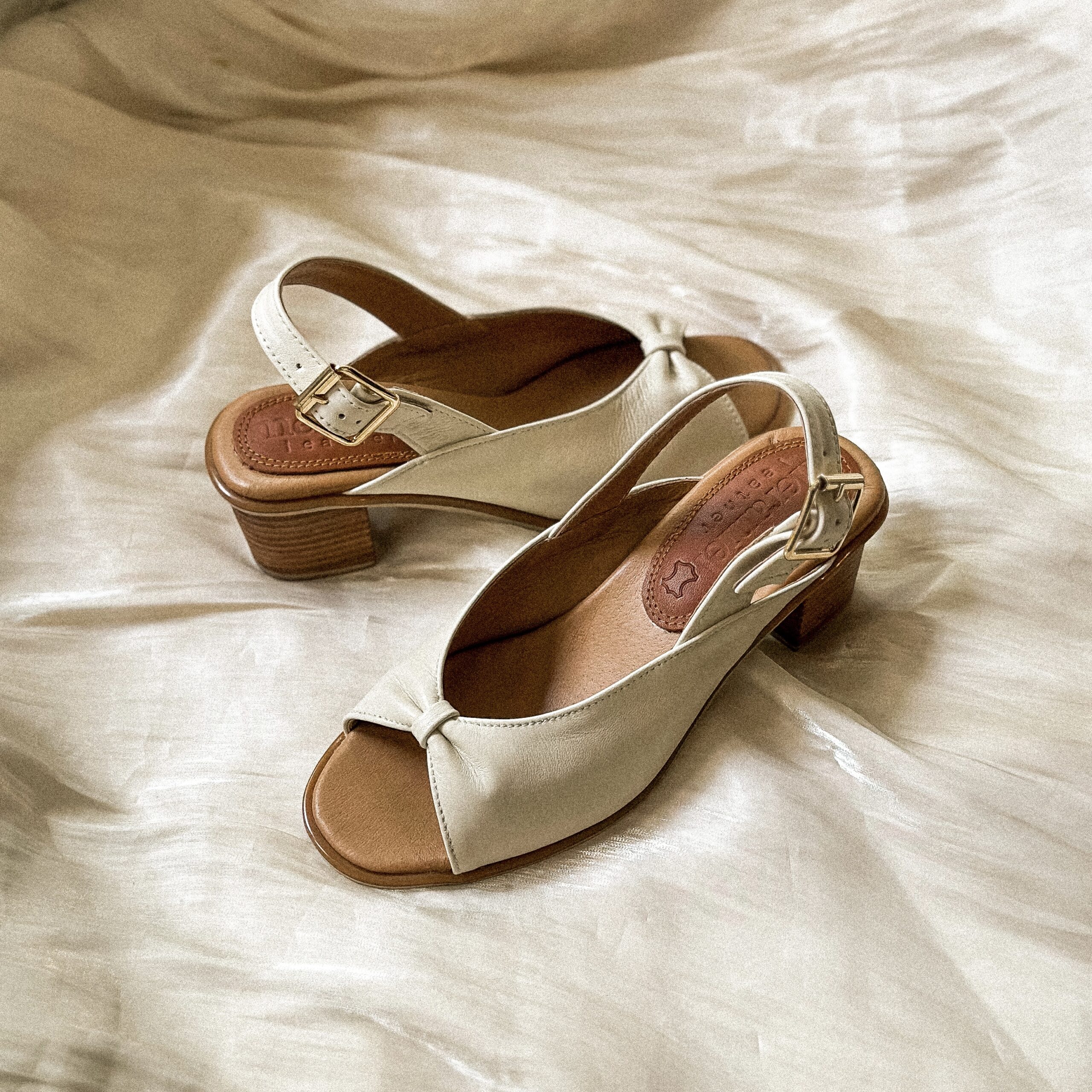 Bow with 2” Heels (PRE-ORDER) - Image 4